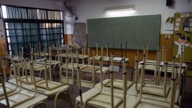 Docentes piden a Vidal que no “juegue” con sus salarios