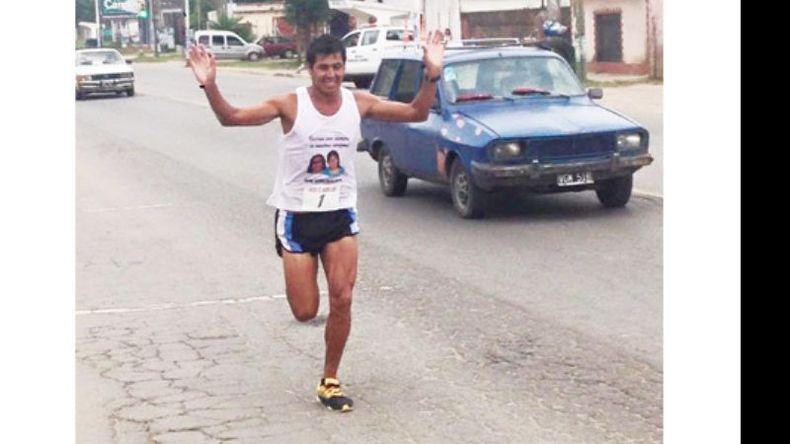 HIJO PRÓDIGO. Héctor Gómez regresó a Derqui con una victoria..
