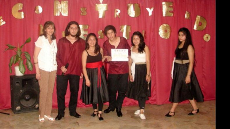 El flamante Ballet “7 de Abril” trabaja bajo la dirección de Martín Orellana..