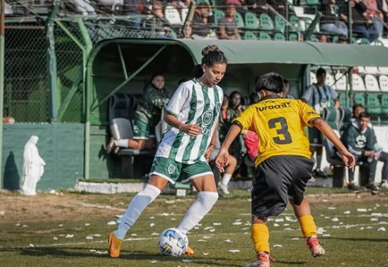 Florencia Tappia llega como figura de San Miguel en Primera B.