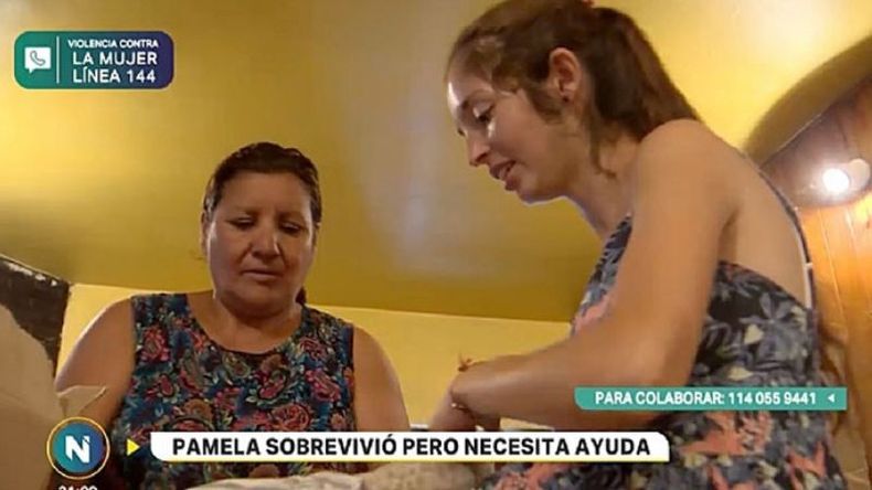 AGRADECIDA. Así se mostró Pamela con sus vecinos..