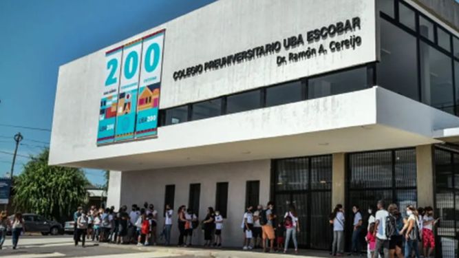 Colegio Preuniversitario de Escobar.