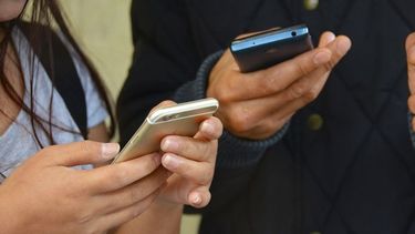 Anticipan que habrá tarifa social de telefonía, internet y cable