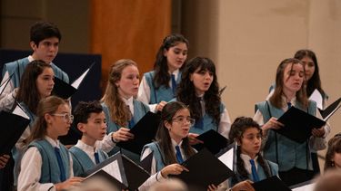 coral pilar st. johns se presenta junto al coro nacional de ninos