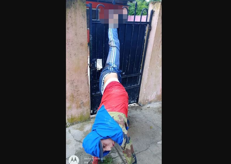 CABEZA ABAJO. As&iacute; qued&oacute; el joven que intent&oacute; robar en una casa de San Miguel.