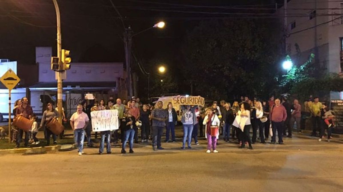 Vecinos salieron a la calle tras una ola de delitos