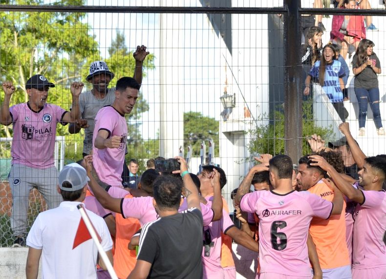 Real Pilar llegará a Villa Devoto con la ventaja conseguida en el Carlos Barraza.