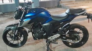 La moto robada y luego recuperada por la policía.