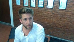 Pérez en la comisaría 1º, donde hizo la denuncia..