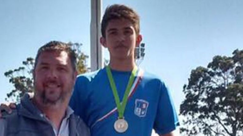 Thomas Pufahl. Escuela Municipal campeón Sub 16 en los 295 c/vallas.