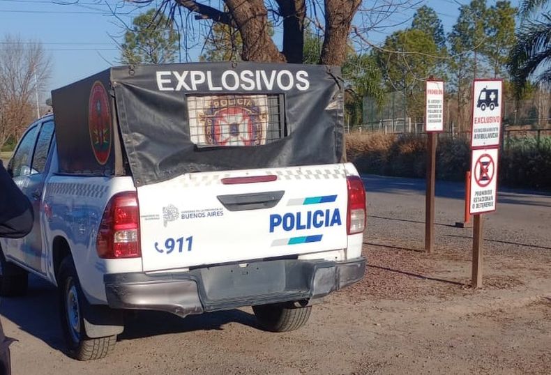 La Brigada de Explosivos en el Colegio Saint Matthew´s.