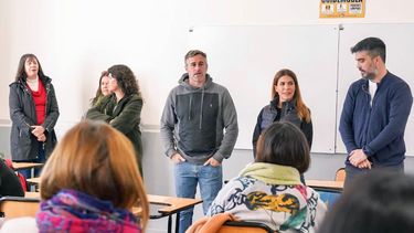 ENCUENTRO. Achával y Peralta se reunieron con docentes de la Universidad.