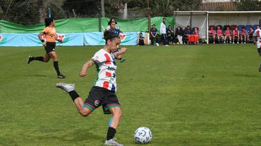 GOLEADORA. Zoraida Leguizamón suma 4 goles para la Teve en este torneo.