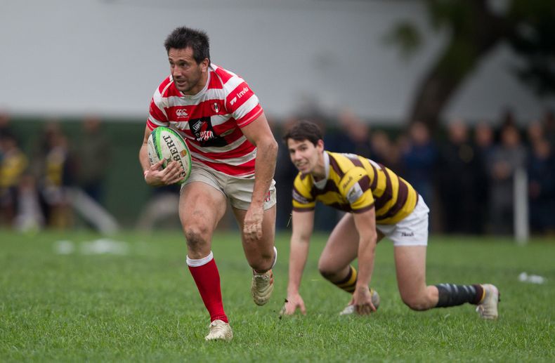 Alumni tendrá a Santiago González Iglesias como su fullback.