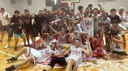 Atlético Pilar celebró su tercer título consecutivo con la camada Sub 19.