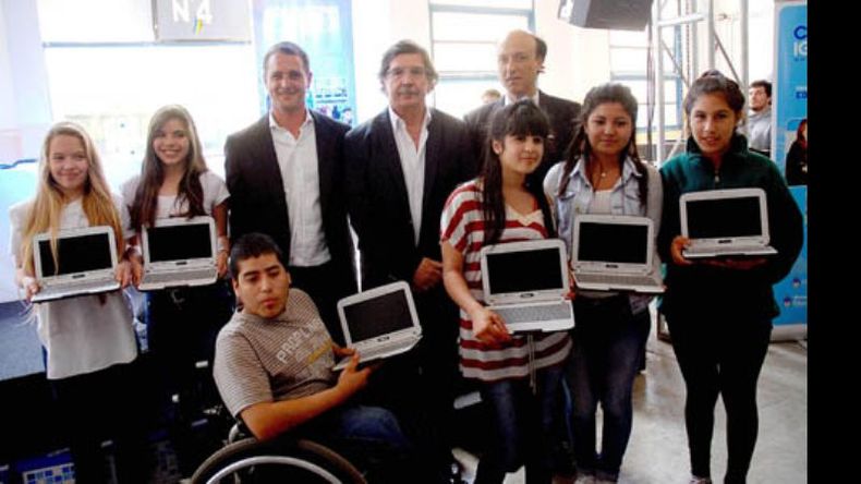 Sileoni, Laurent y Kucuk Beyaz, con los primeros en recibir sus net en Del Viso..