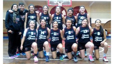 POR COBRAR. Las chicas del Sub 17 consiguieron una goleada: 95-10..