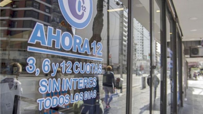CONSUMO. Todos los productos y servicios se pueden adquirir mediante compra online y en locales adheridos..