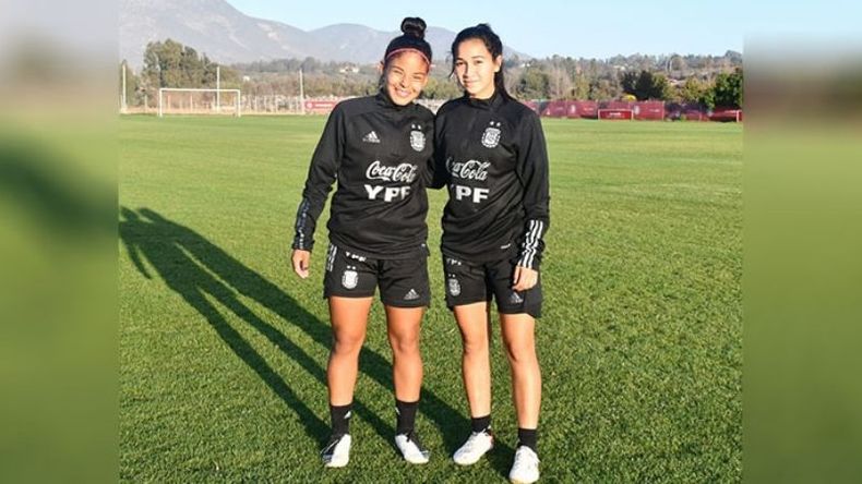 Morena Chachagua y Belén Ludueña..