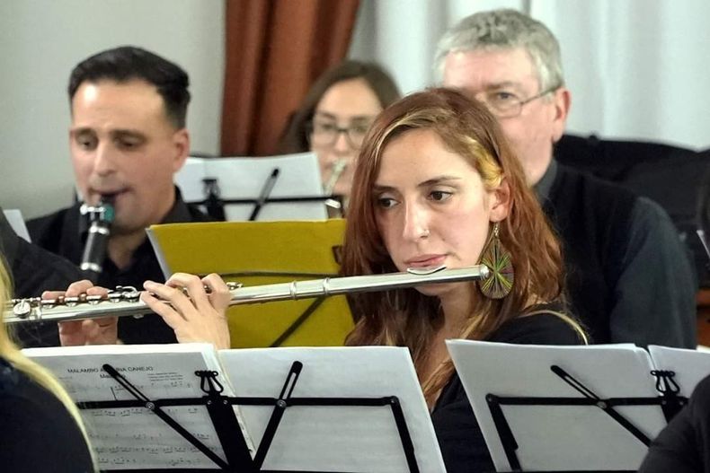 La Orquesta Sinfónica municipal actuará junto a Daniela y Carolina Cervetto, especialistas en música brasileña.