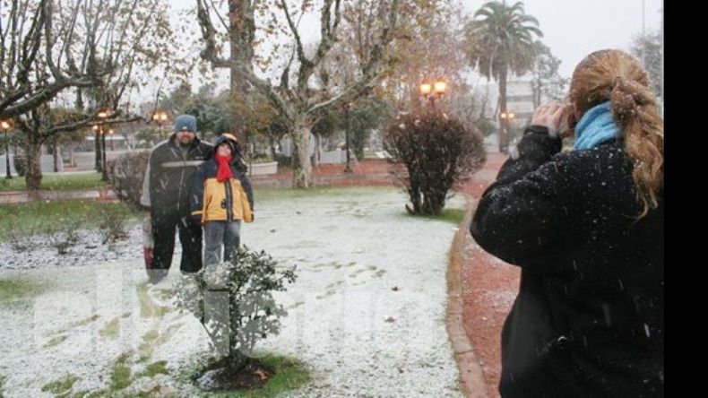 El 9 de julio del 2007, la nieve sorprendió a los vecinos..