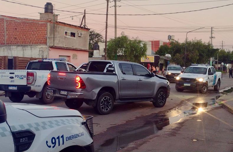 La camioneta utilizada por los delincuentes fue rastreada e interceptada en José C. Paz. Hay dos detenidos.&nbsp;
