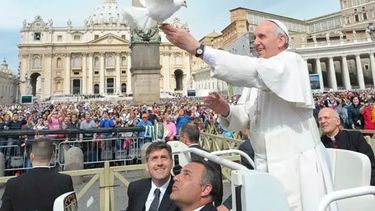 achaval despidio al papa francisco: gracias por hacer de este mundo un lugar mejor para todos