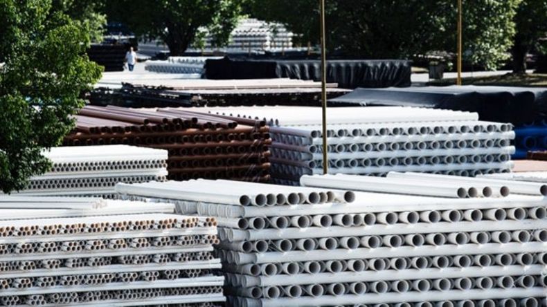STOCK. Tigre fabrica tubos y conexiones de PVC para agua potable..