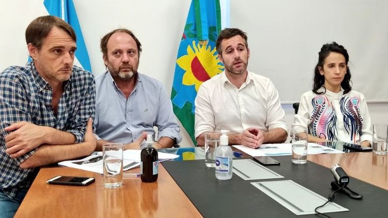 EQUIPO. Achával presentó el plan con Laurent, Galimberti y Filgeuira..