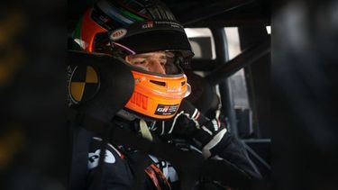 Rossi en el Camry..