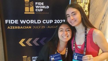 Javiera Gómez y Candela Francisco, amigas y rivales en la Copa del Mundo FIDE.