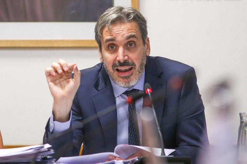 CAMBIOS. Alejo Ramos Padilla cambió los lugares de votación.