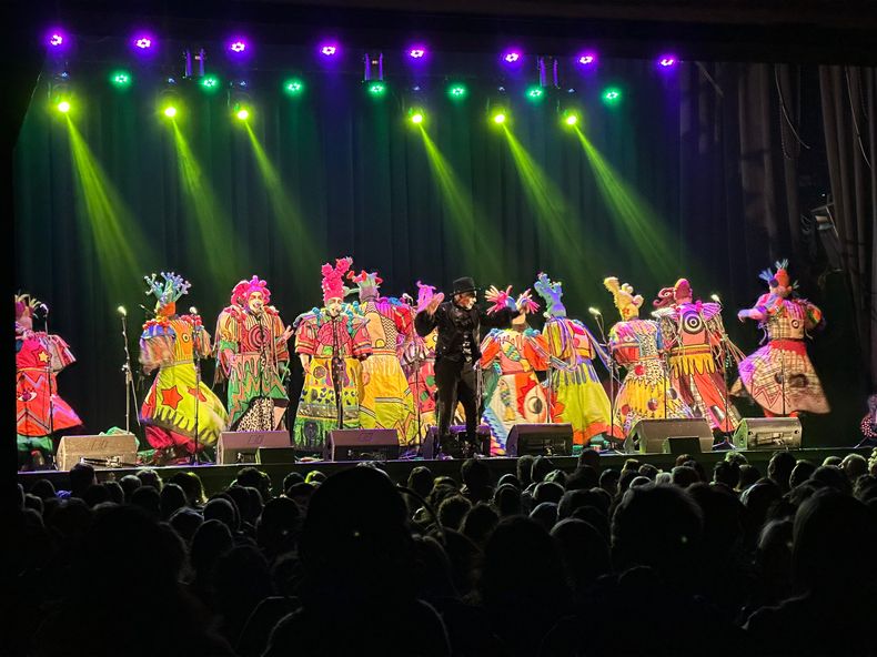 UNA EXPLOSIÓN. Así fue la actuación de La Catalina en el Teatro Gran Pilar.