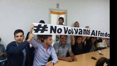 NO AL FMI. El bloque justicialista se sumó a la campaña antibuitres..