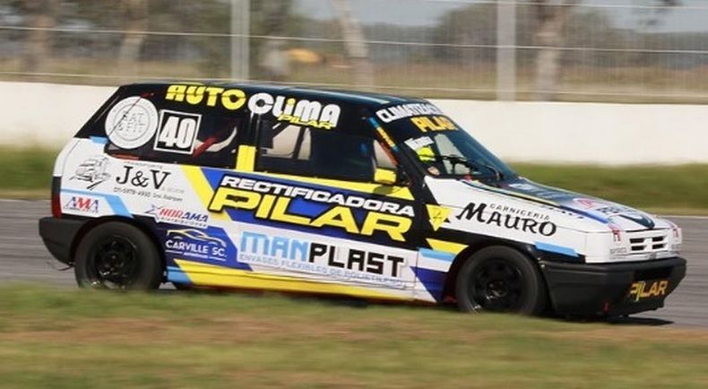 META. El Fiat Uno de Nico V&aacute;zquez respondi&oacute; en la primera final del a&ntilde;o en La Plata.