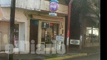 Ahora le “tocó” al local de Le Noir..