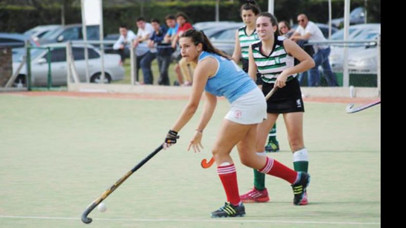 Ricordi clavó 5 ante Andersen y se afianza como goleadora de la Sexta..