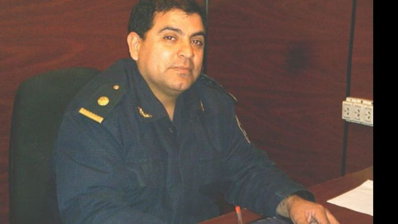 El subcomisario Rubén Bonín tiene 41 años y 20 años en la policía. Su último destino fue el destacamento de Monterrey en donde permaneció por un año y medio y anteriormente desempeñó sus tareas en la Jefatura Distrital Pilar..