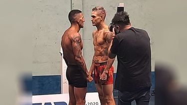 PESAJE. “Es un orgullo”, definió Yoel su combate en Pilar..