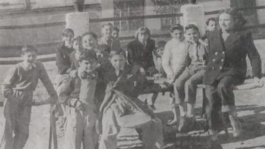 Los chicos del centro de Pilar disfrutan de una jornada en el Parque Infantil Evita.