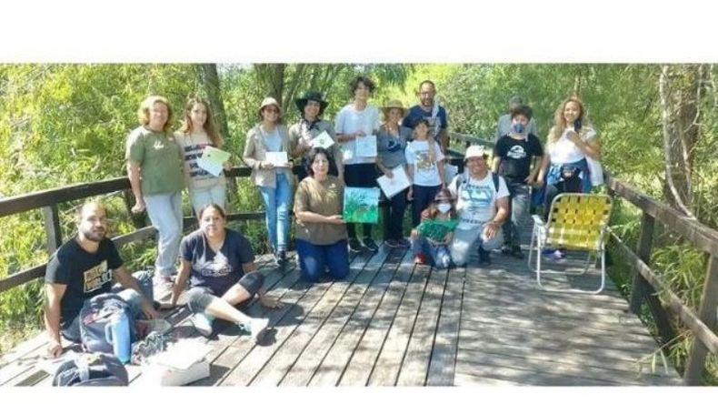 A PINTAR EL MUNDO. El fin de semana en la Reserva Natural decenas de visitantes, chicos y grandes, se animaron a retratar la naturaleza..