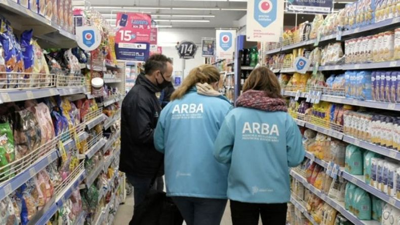 CONTROLES. Los operativos también fiscalizan cumplimientos laborales y tributarios..
