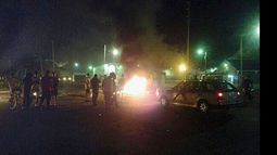 PIQUETE. La ruta 28 fue escenario de tres cortes sinultáneos de los vecinos..