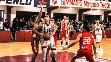 Joaquín Thorp fue una de las figuras en la visita ante Sportivo Pilar.