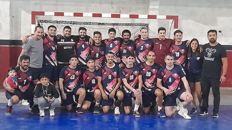 A UN PASO. Los varones de Muni pelean por entrar al playoff..