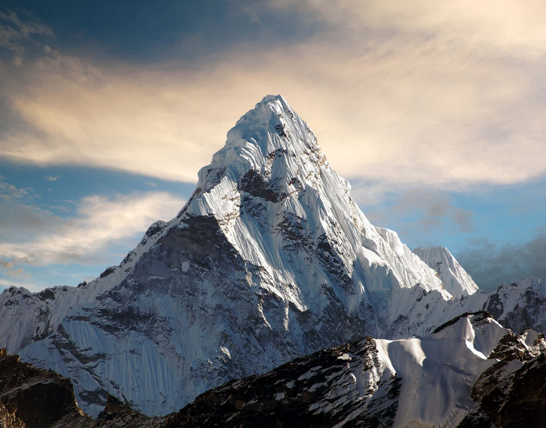 La montaña más alta del mundo no es el Everest. (mungfali.com)..png