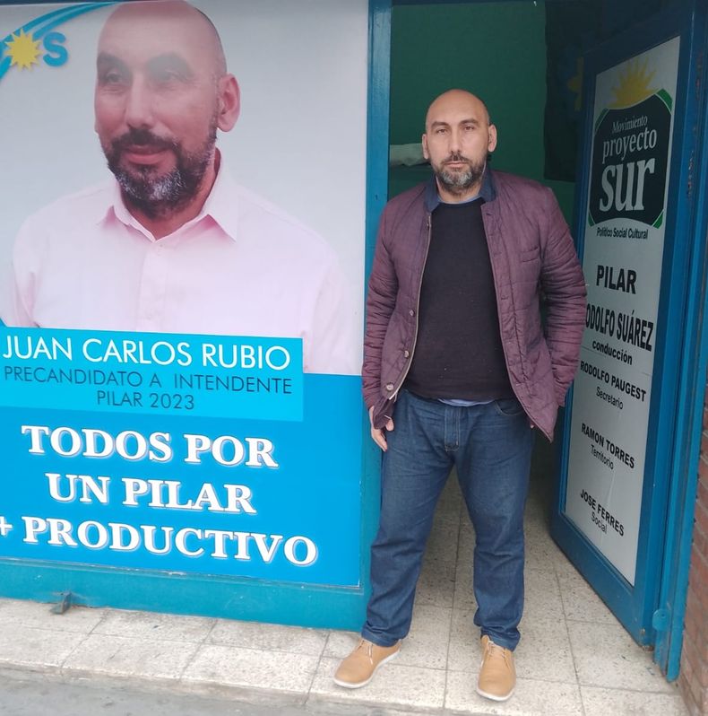 AFICHES. Rubio es militante peronista y una cara conocida del oficialismo. &nbsp;