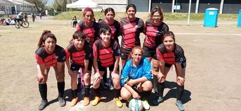 SUBCAMPEONAS. Las chicas de Las Auténticas finalizaron con 42 puntos.