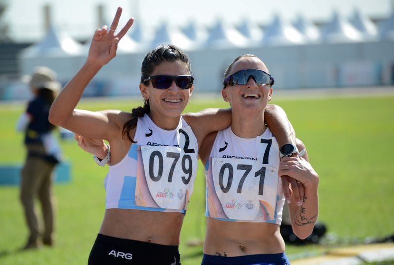 Daiana Ocampo y Florencia Borelli, las dos representantes argentina en el Maratón.