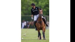 Facundo Pieres, de Ellerstina..
